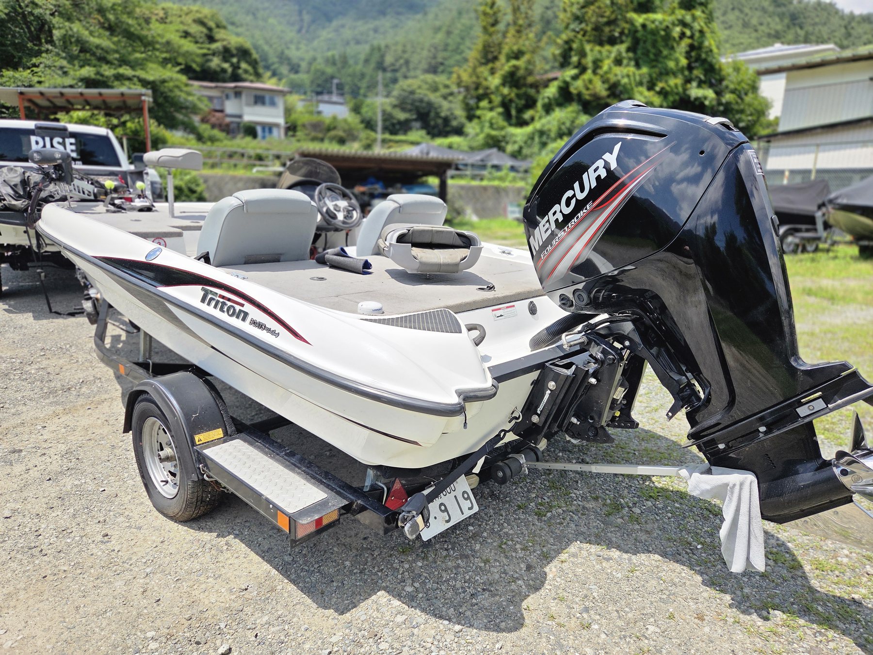 Triton 17 Explorer 写真 9