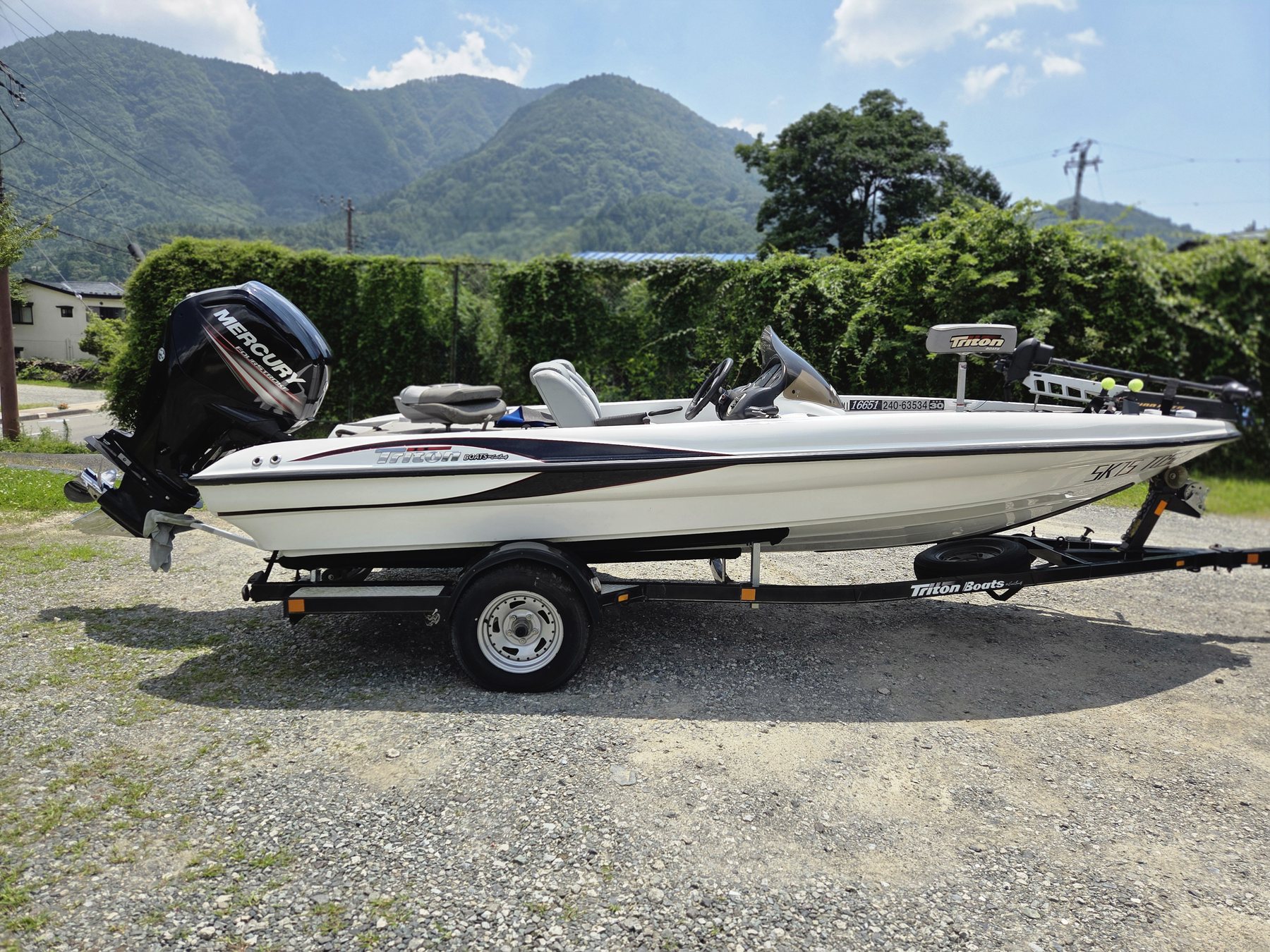Triton 17 Explorer 写真 6